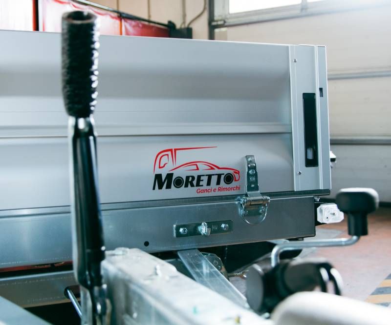 moretto srl_ carrelli